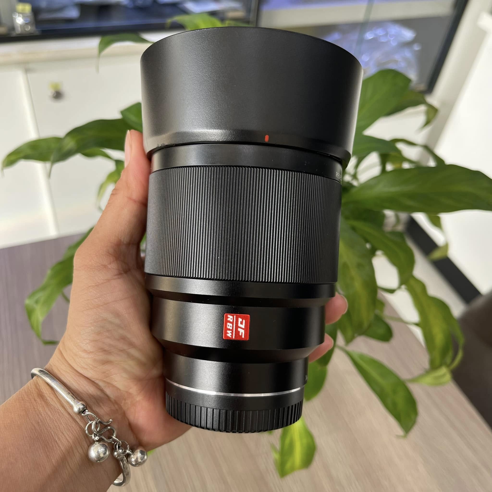 Lens Viltrox AF 85mm f/1.8 STM for Fuji ( like new ) - Ảnh 2